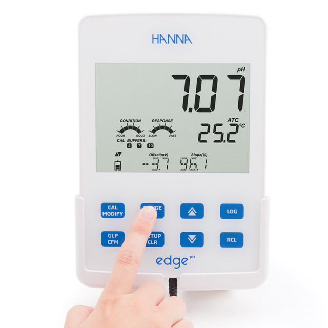 digital-ph-meter-button-press-hi2002_1__28011__31184